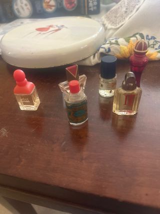 Scatola miniature profumi da collezione