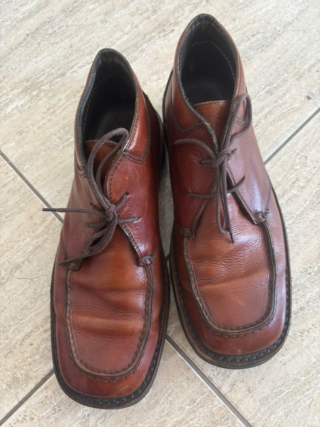 Botín de cuero hombre bata