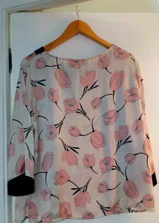 Blusa ARCHY floral rosa y blanco talla M
