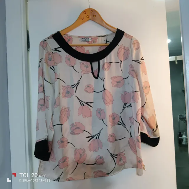 Blusa ARCHY floral rosa y blanco talla M