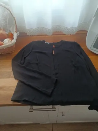 Blusa negra vestir Noon
