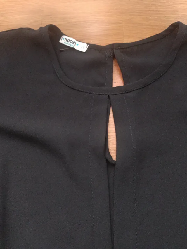 Blusa negra vestir Noon