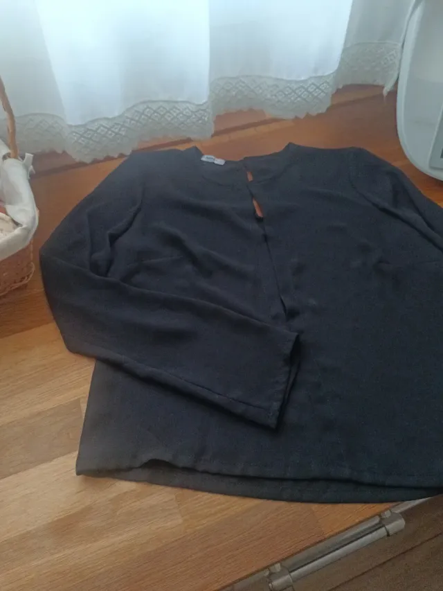 Blusa negra vestir Noon