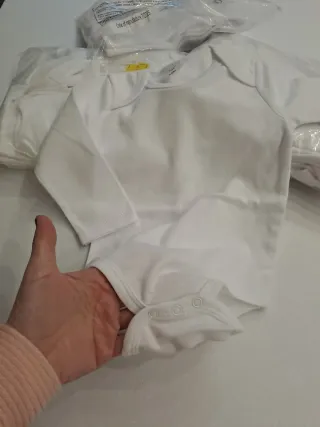 Body set 3pz per neonati nuovi bianco  misure 3/6-