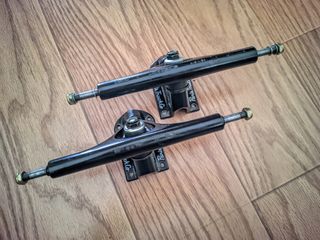 Paris V3 RKP longboard trucks