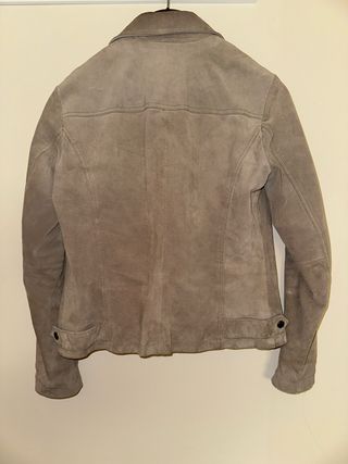 Cazadora ONLY beige ante