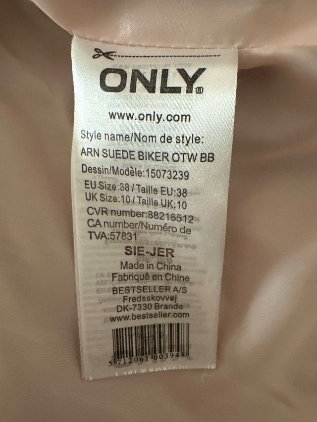 Cazadora ONLY beige ante