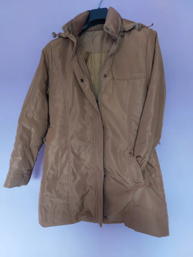 Chaqueta acolchada Color mostaza