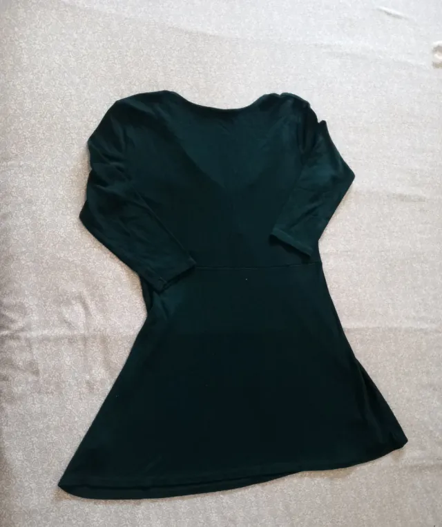 Vestido Bershka verde talla L
