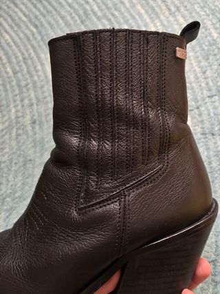 Botines piel estilo cowboy