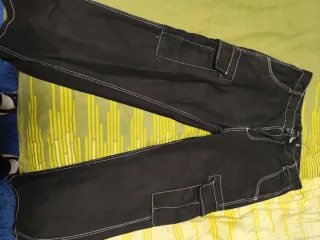 Vaqueros Baggy Negros con Bolsillos