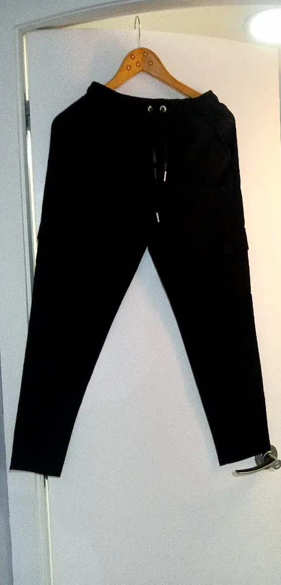 Pantalón cargo señora negro