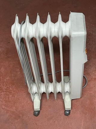 Radiador eléctrico con ruedas