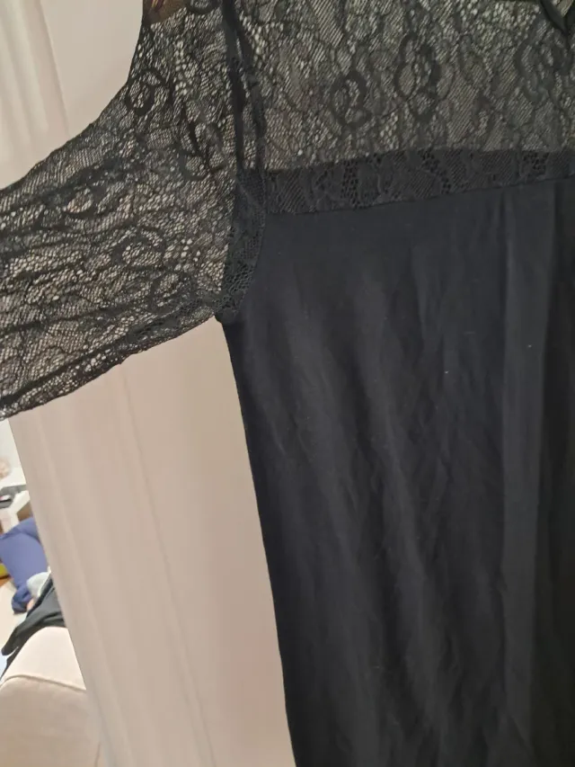 Camiseta Desigual encaje negra