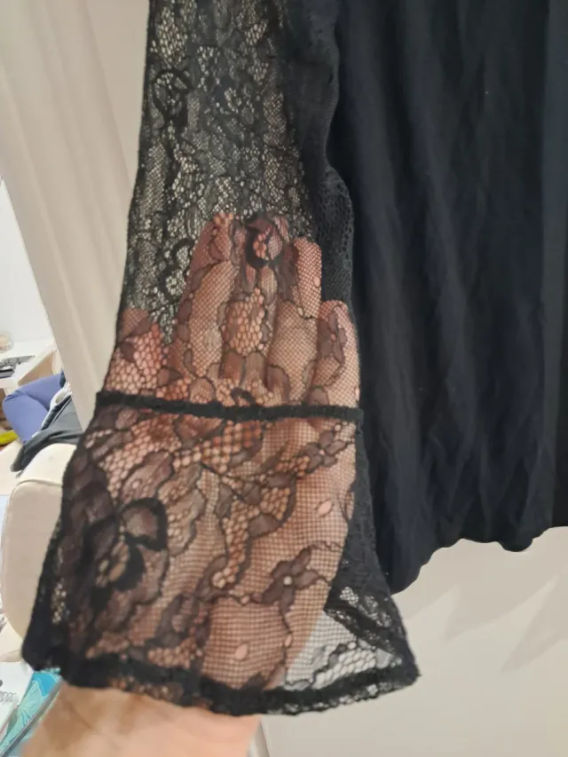 Camiseta Desigual encaje negra