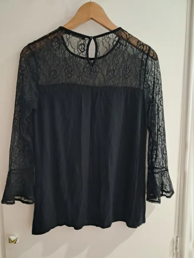 Camiseta Desigual encaje negra