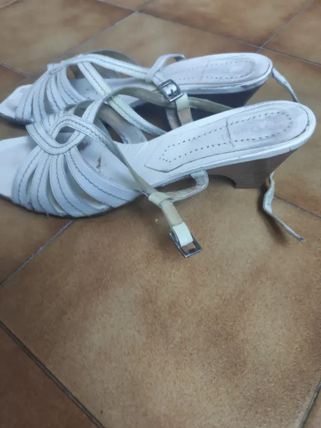 Sandalias blancas Lodi Piel Talla 41 Cuña Estrecha