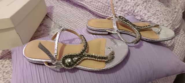 Sandalias Menbur Plata y Oro