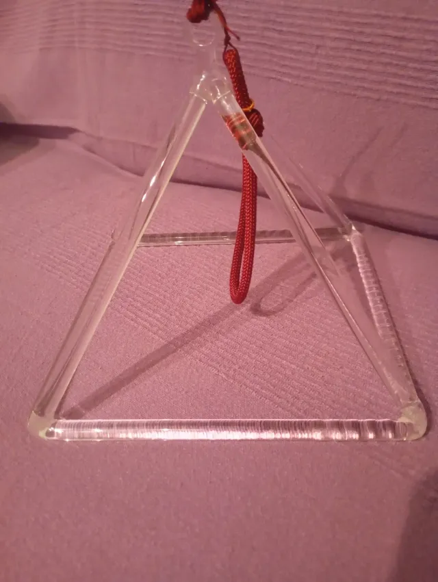 Pirámide de cuarzo 20cm