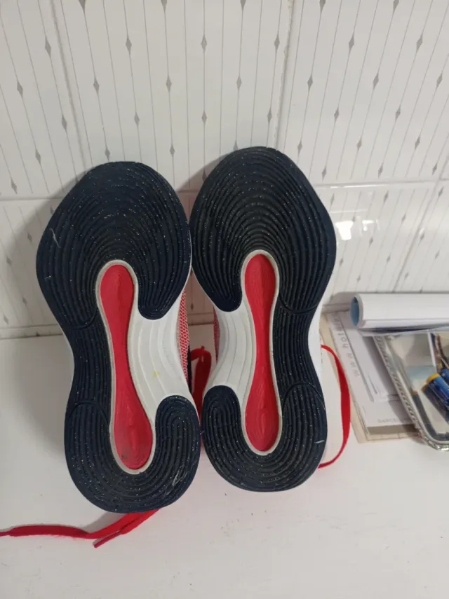 Zapatillas Nike Talla 36 Rojas y Blancas