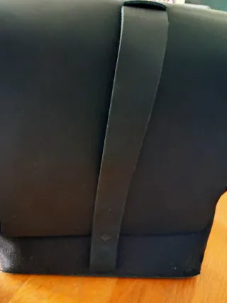 Bandolera Satchel Cuero Negra