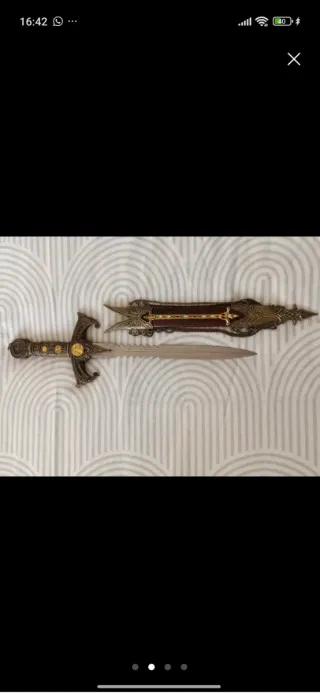 Espada decorativa antigua de bronce1970