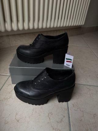 Italian calf leather chunky heel platform boots