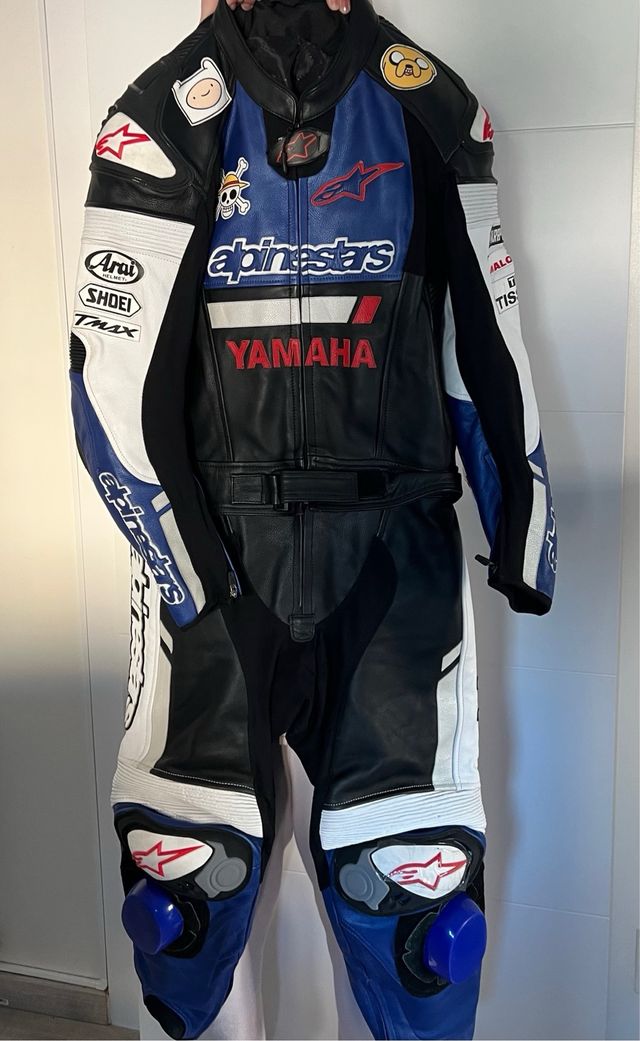 Mono de moto Alpinestars personalizado sin usar