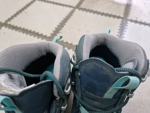 Botas de montaña Quechua impermeables Mujer