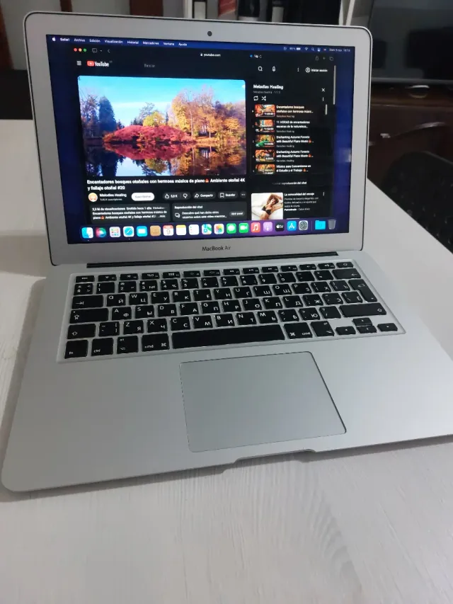 MacBook Air 128GB i5 2017 8GB RAM