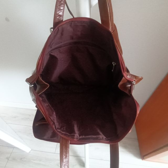 Maletín de piel marrón