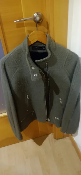 Cazadora verde mujer