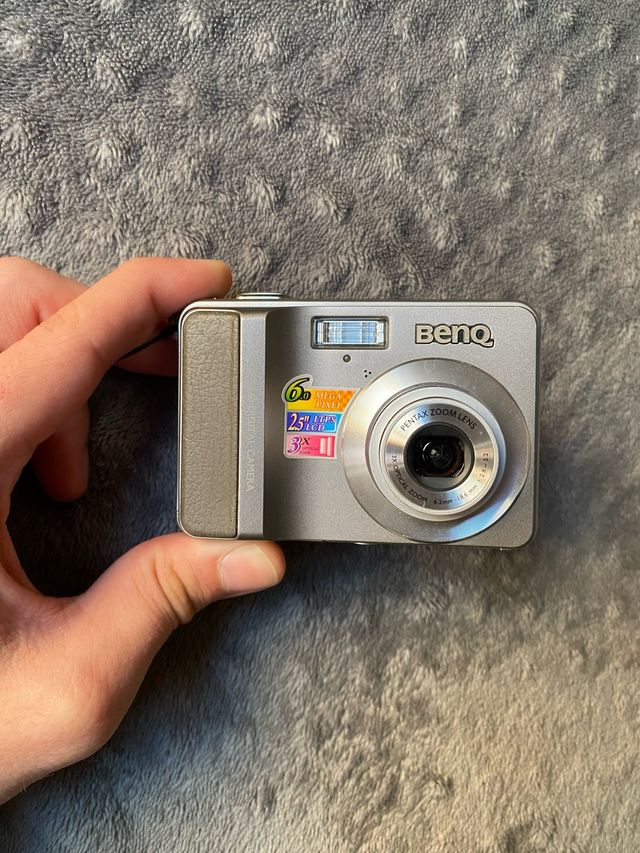 Cámara Digital BenQ DC E640