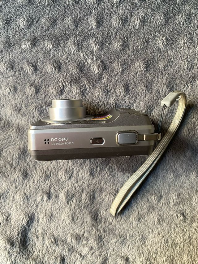 Cámara Digital BenQ DC E640