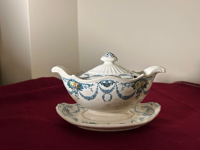 Salsera y rabanera Wedgwood - Grosnevor