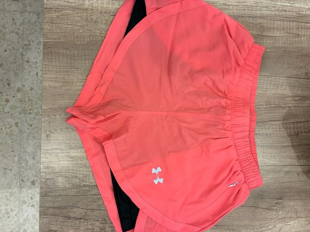 Pantalón corto deportivo Under Armour mujer
