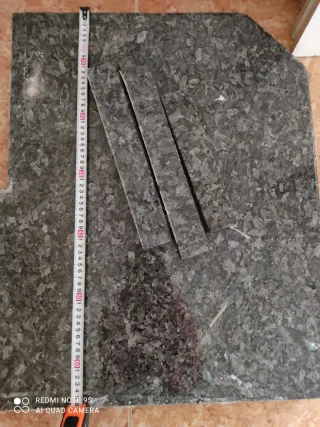 Pieza de granito negro