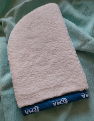 Guanto per la pulizia del corpo. Esfoliante leviga