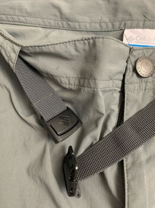 Pantalón Columbia chico con etiqueta