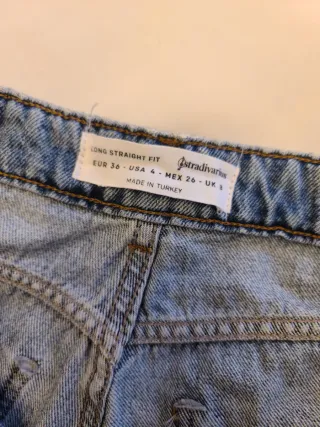 Pantalón vaquero desgastado