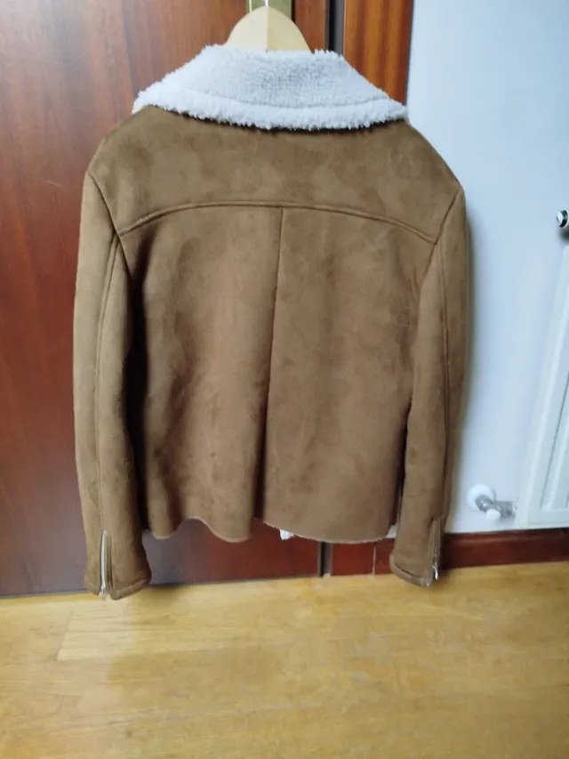 Cazadora Zara Man, de Serraje( piel sintética).