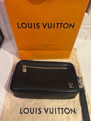 Cartera Louis Vuitton Kasai Negra Plata