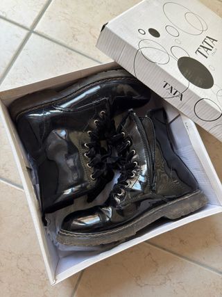 Stivali TATA neri vernice lacci cerniera