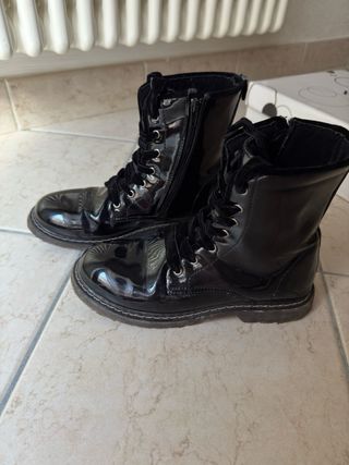 Stivali TATA neri vernice lacci cerniera