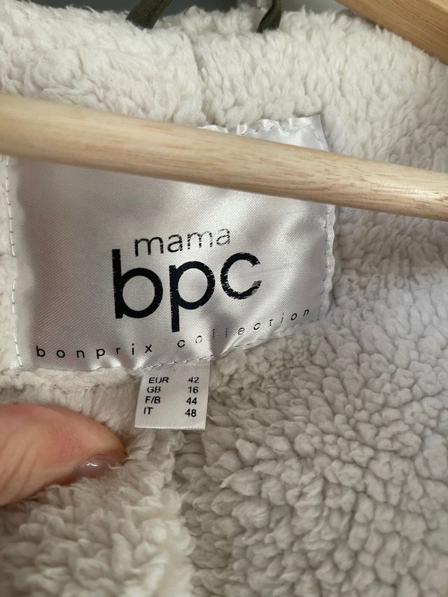 Abrigo premamá embarazada porteo verde y negro