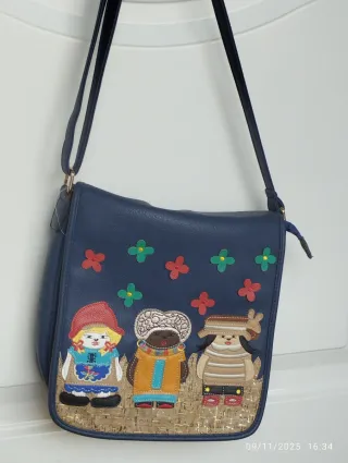 Bolso bandolera 27 x 27 CMS.