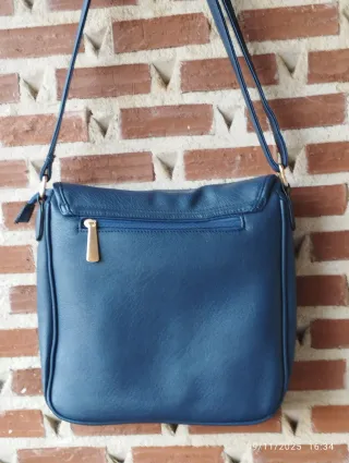 Bolso bandolera 27 x 27 CMS.