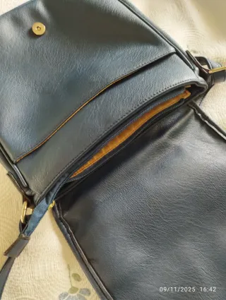 Bolso bandolera 27 x 27 CMS.