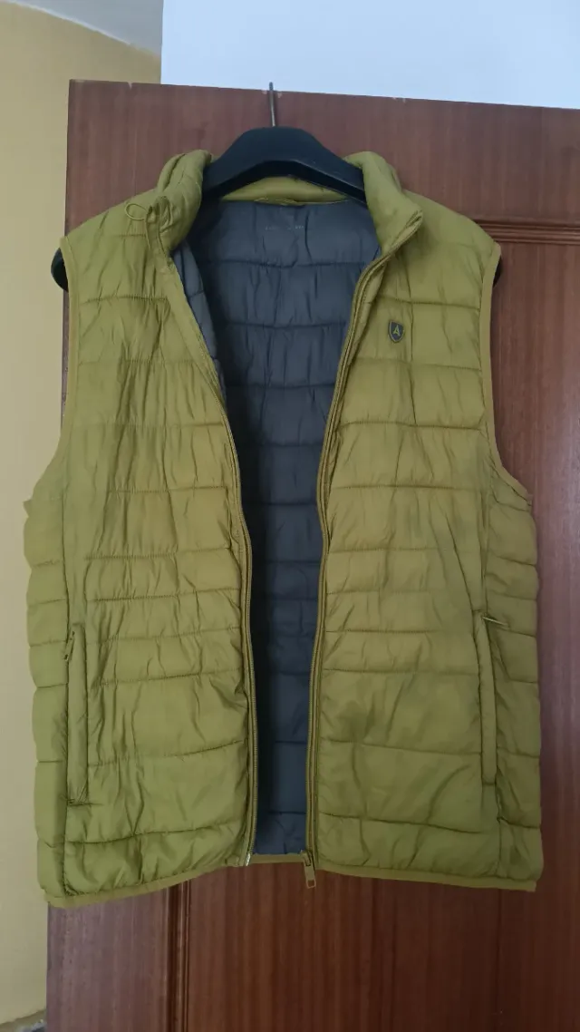 Chaleco Álvaro Moreno verde oliva