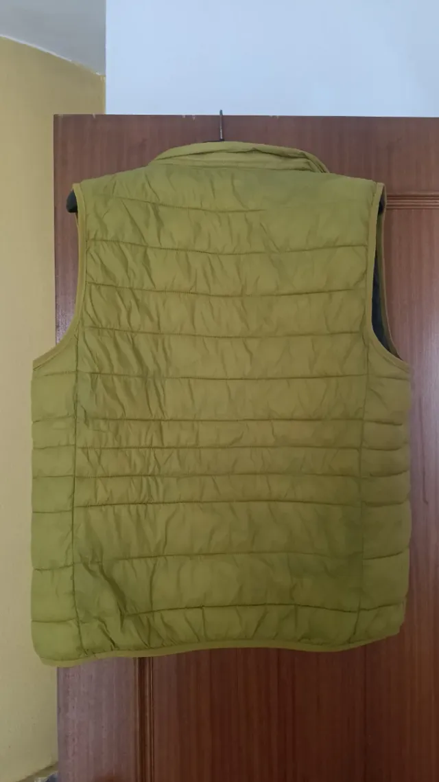 Chaleco Álvaro Moreno verde oliva